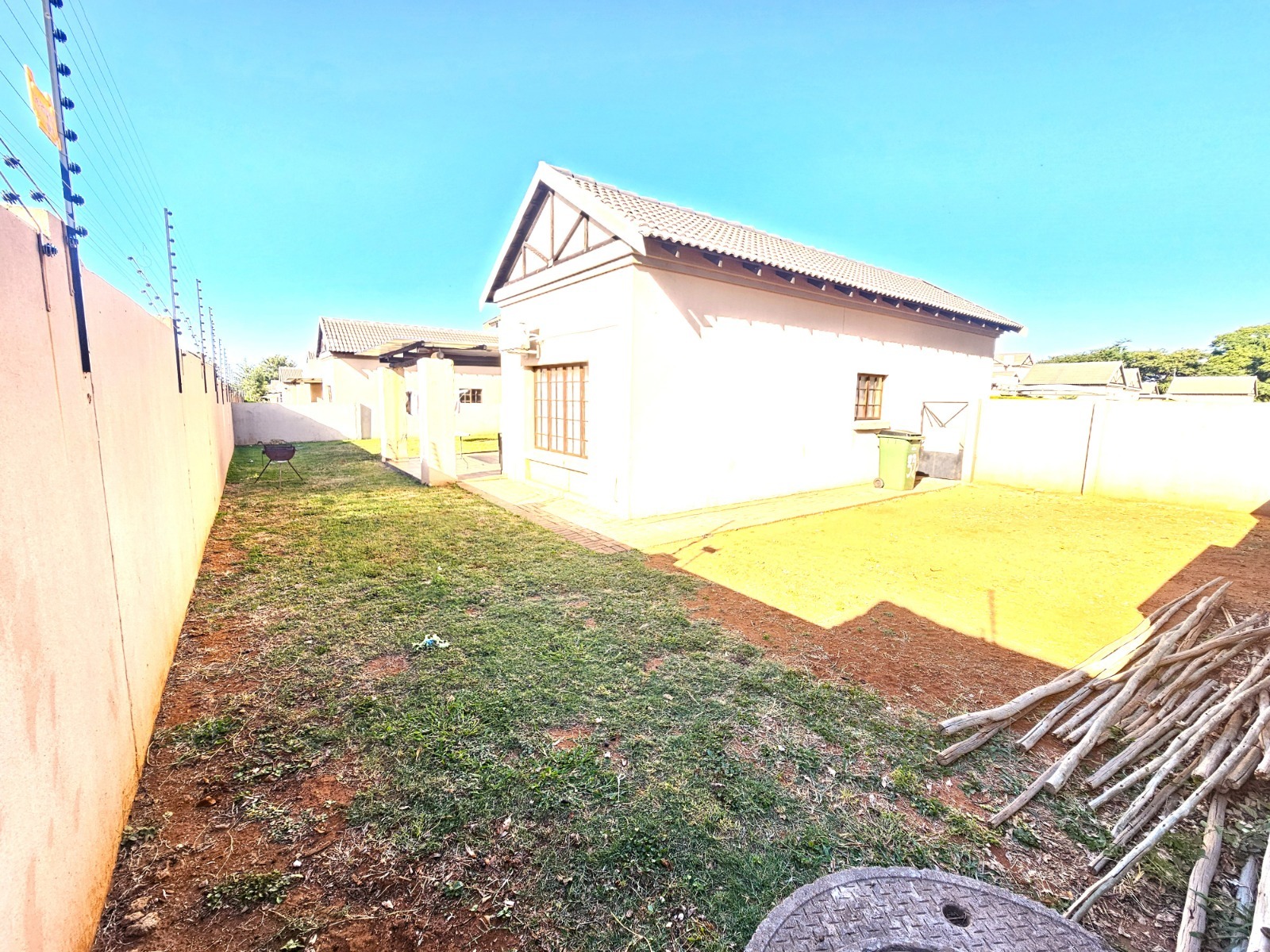 2 Bedroom Property for Sale in Waterval East North West